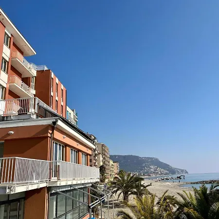 Semesterbostad Stella Maris Pietra Ligure